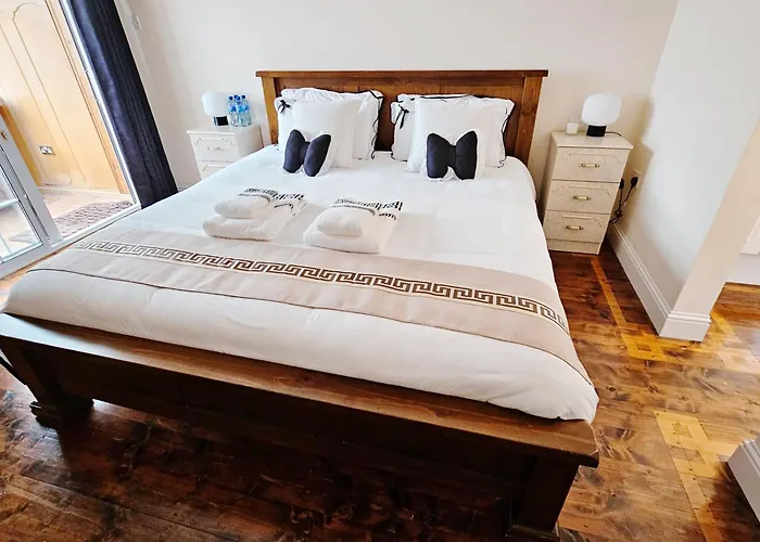 Town A Aparthotel Listowel